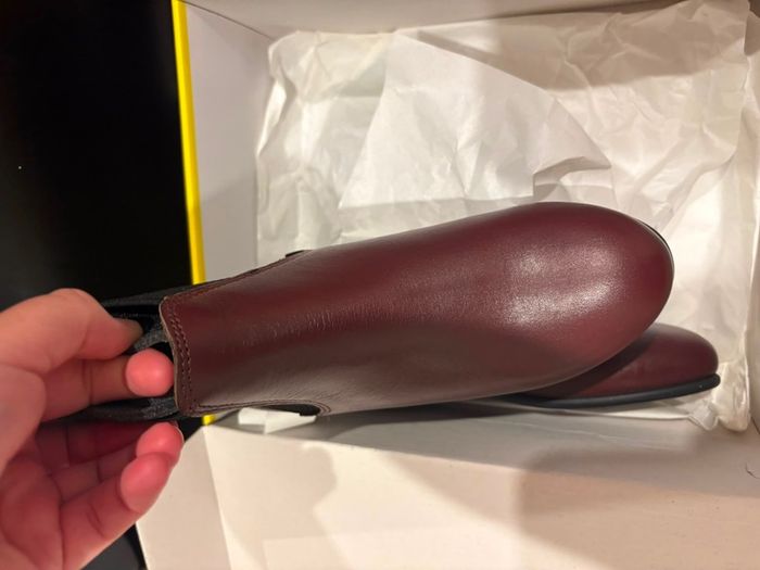 show boots