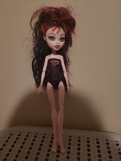 Monster High Dracula Doll Heart on cheek