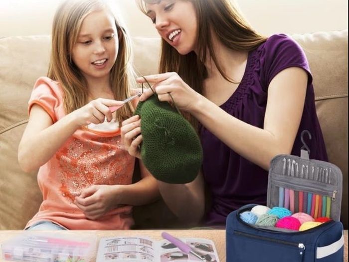 Brand New Coopay 73-Piece Crochet Set for Beginners with Yarn and Accessories