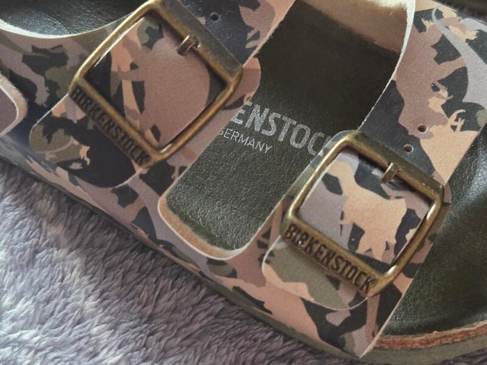 Bnwot Kids Birkenstock Rio Camo Sandals, Size EU 28/UK10/180mm