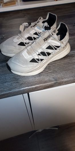 Adidas terrex voyager size 6.5