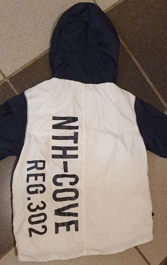 Age: 1.5 / 2 Years - A Lovely Navy n White Hooded Jacket - Zip Closing