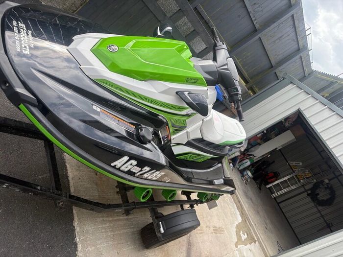 Yamaha ex deluxe jet ski