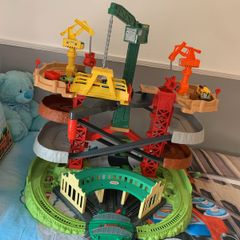 thomas the tank train