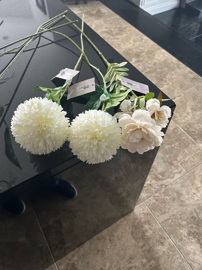 Artificial flowers selection