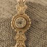 Antiquitie Victorian-style 9c Gold Broach. Image 8