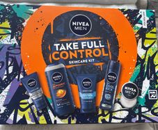 nivea mens gift set brand new was 26.50 will sell for 15 euro see last picture