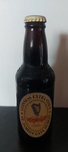 Guinness unopened bottle full,,1996 ,,see pictures for condition ,collectors item, sold as seen ,buyer collects or pays postage thank you,