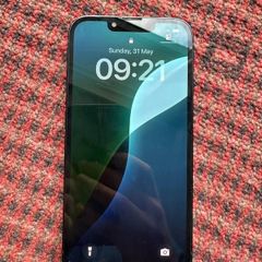 iPhone 13 128GB Midnight