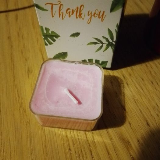 candle and wax melt gift set