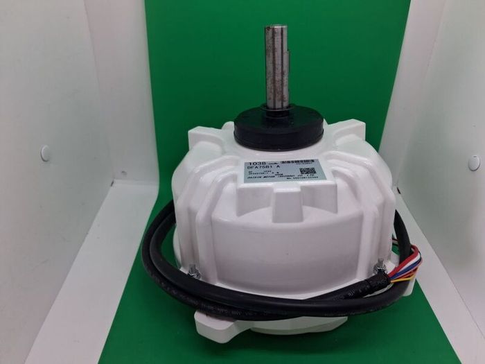 Postage - Dfa75b1 Air Con Fan Motor 1038 Daikin Dc