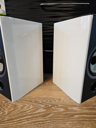Focal Aria 906 bookshelf speakers