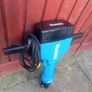 Makita Heavy Concrete Breaker Image 3
