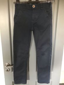 Dunnes Stores navy chinos boys trousers aged 8 years