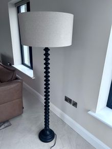 Floor lamp