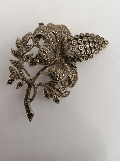 Broach Marcasite Vintage Flower Bouquet