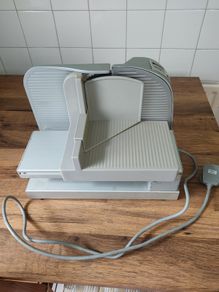 Electric Meat Slicer