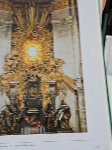 Art. The Critic's Choice. 150 Masterpieces Of Western Art Selected And Defined By The Experts. Large Volume Hardback In Good Condition. (spine Some Damage) See Photos For Same.