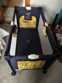 travel cot