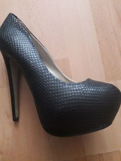 River Island High Heeled Shoes with Platform Sole/Size 4 UK 37 EU....Further Price Drop