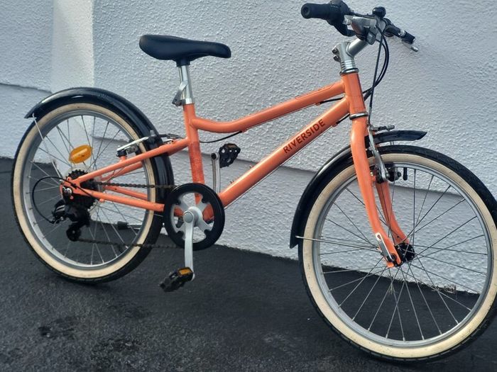 Young girls Riverside bike from decathlon vgc NO OFFERS
