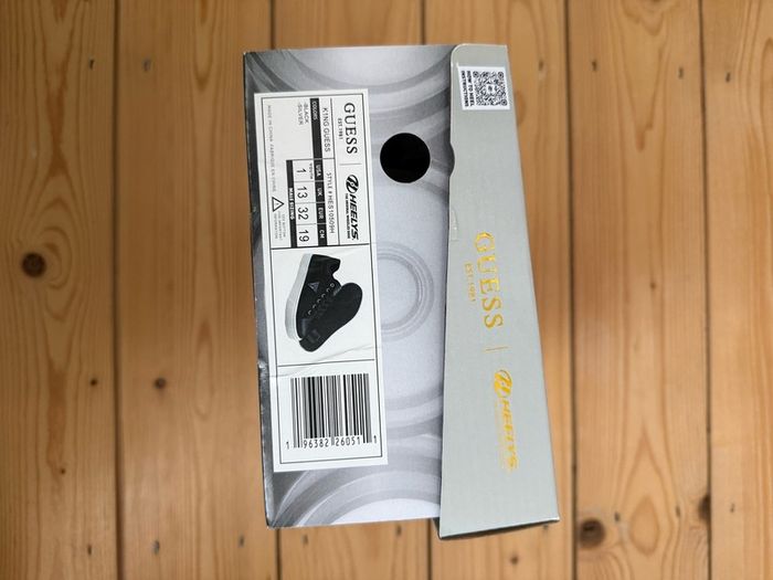 Black and Silver Guess Heelys - Size 13