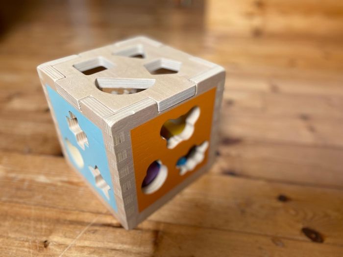 Wooden shape sorter