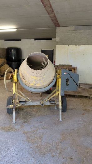 Concrete Mixer - Altrad P480
