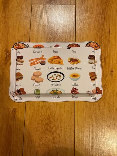 Beautiful Metal Serving tray 37x25cm Brand New