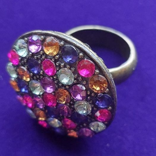 Dress ring