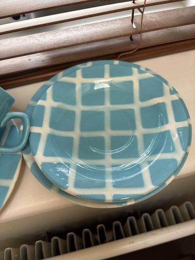 Vintage Tams England Pieces - 2 cups, saucers and side plates matching and 2 Retro soup Bowls ( 8 Pieces )