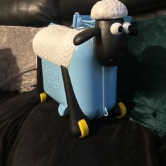 suitcase  Shaun the sheep kids suitcase