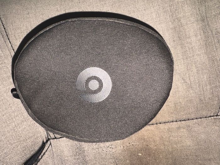 headphones Beats Solo 3 headphones