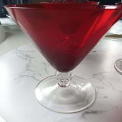 red ice cream bowls