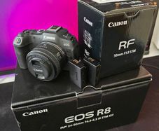 Eos Canon R8