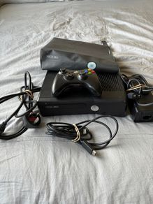Xbox 360 S Console