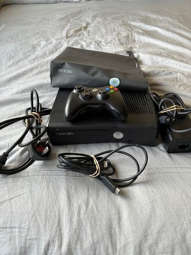 Xbox 360 S Console