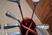 Golf clubs. Set Of Mens Right Handed Golf Clubs. Ideal Set For Beginners or Summer Golfer.Collect In Dublin Or Receive Via Post.