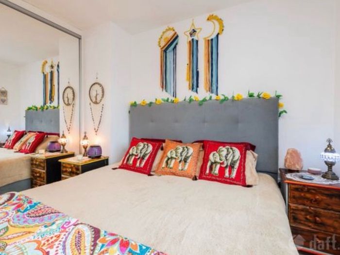Emma Super King Ottoman bed