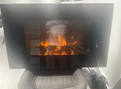 Wall mounted electric fire