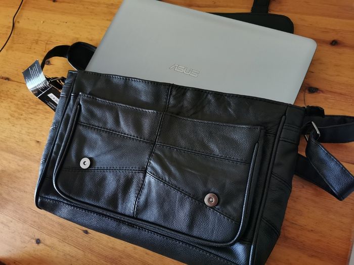 Casual handbag genuine leather black Stylish office bag for documents laptop Shoulder