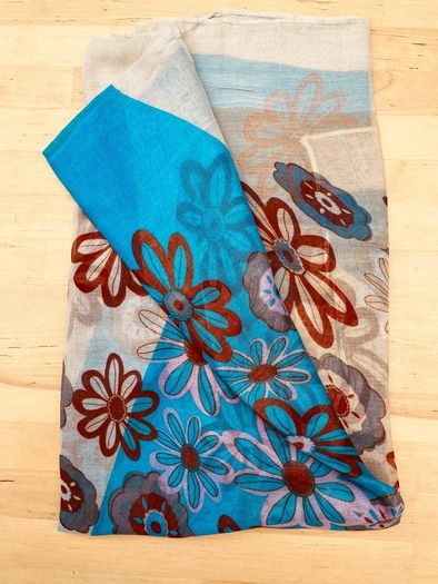 300 Ladies Scarves Wholesaler Liquidation Stock Clearance!