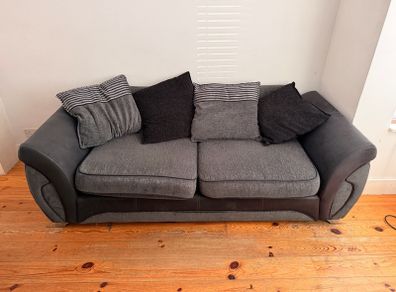 Sofa + cuddle chair