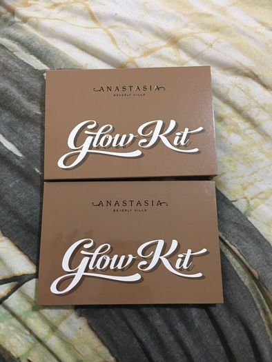 100% genuine Anastasia Beverly hills ultimate glow kit highlighter