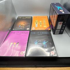 The IT Crowd: Version 1.0-4.0 - Series 1-4 Complete Box Set (DVD, 2010)