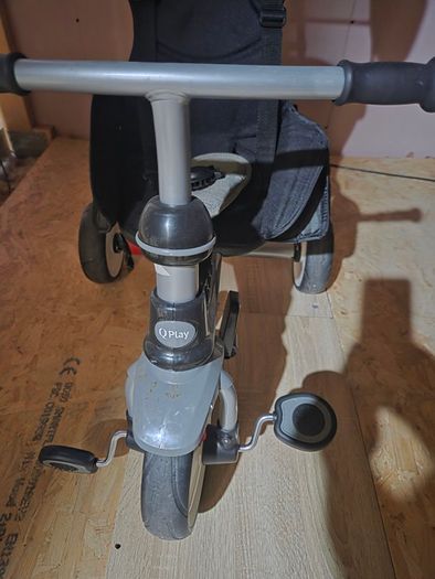 Q play trike, good condition, barely used
