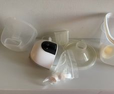 Momcozy Wearable Electric Breast Pump