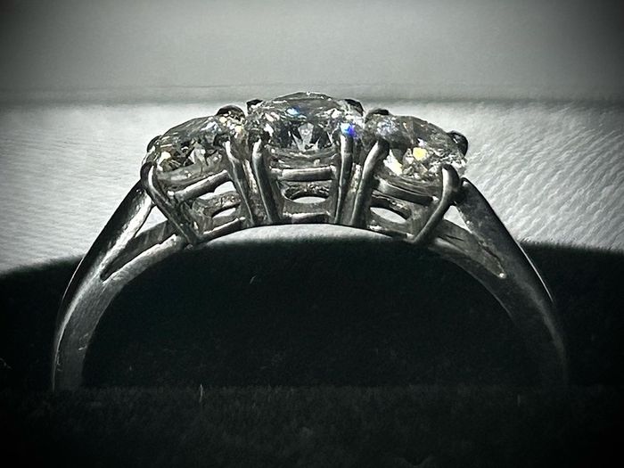 Natural Diamond Ring in Platinum