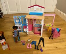 Barbie House Playset with Dolls
