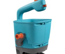 lawn spreader